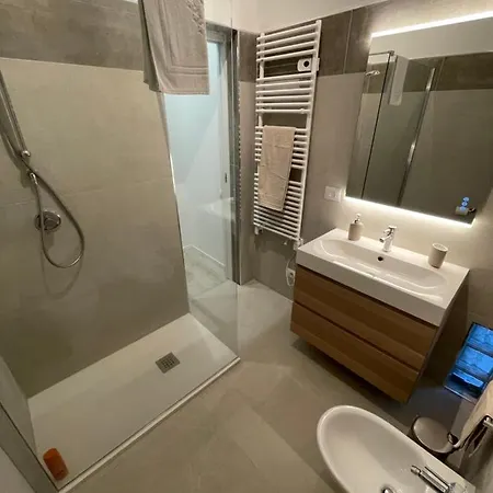 Dieci Passi Dal Mare E Dal Centro Apartamento *
